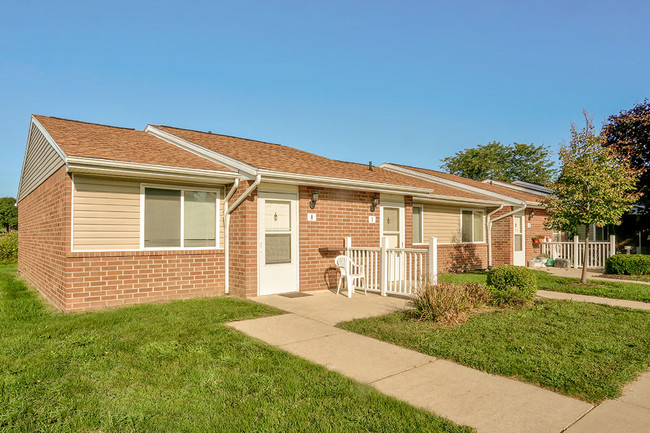 Clay Meadows in Fayette, OH - Building Photo - Building Photo