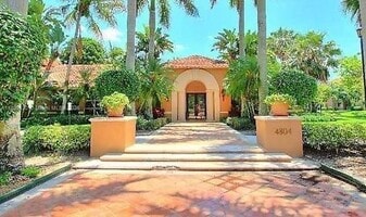 4824 N State Rd 7 in Coconut Creek, FL - Building Photo