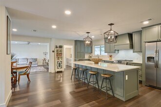 5526 Lincrest Ln in Houston, TX - Building Photo - Building Photo