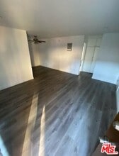 13562 Vanowen St in Los Angeles, CA - Building Photo - Building Photo