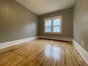 1657 Minnehaha Ave E in St. Paul, MN - Building Photo - Building Photo