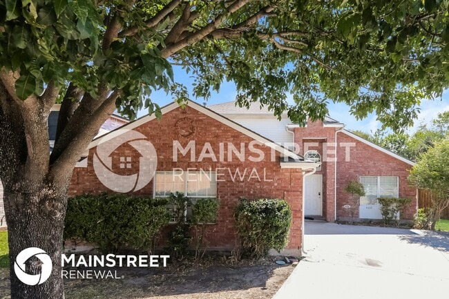 property at 4602 Lee Hutson Ln