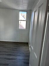 1918 E 123rd St, Unit 4 in Cleveland, OH - Building Photo - Building Photo