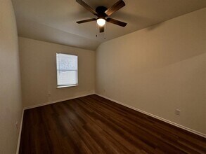 11501 Mackenzie Wy in Yukon, OK - Building Photo - Building Photo