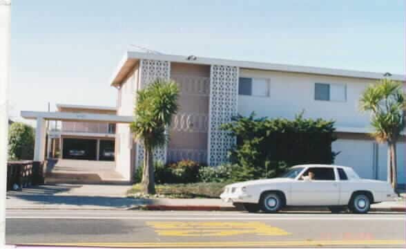 14305 Bancroft Ave in Fremont, CA - Foto de edificio