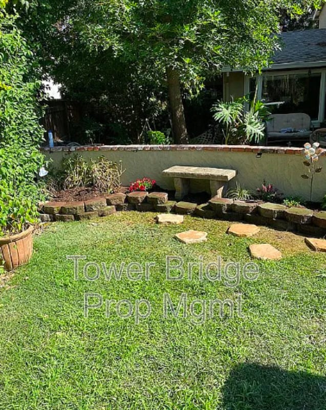 3017 Brookstone Way in Sacramento, CA - Building Photo - Building Photo