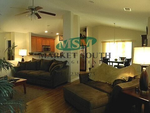 128 Lake Pointe Dr in Savannah, GA - Building Photo