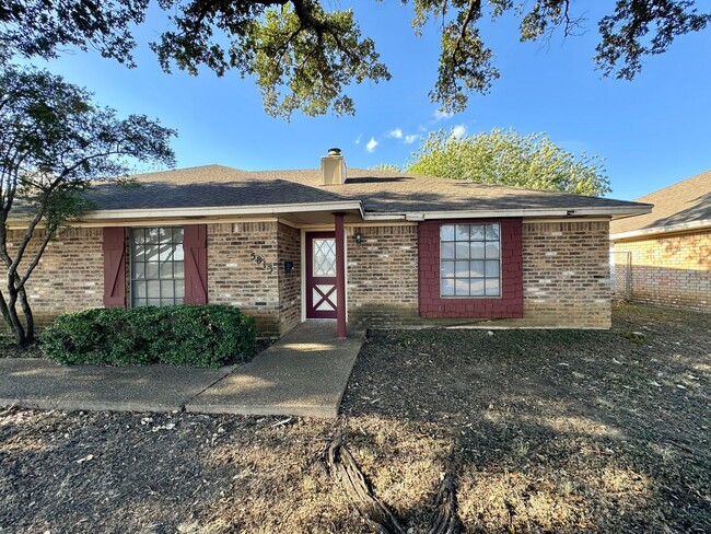 5813 Roxanne Dr in Waco, TX - Building Photo - Building Photo