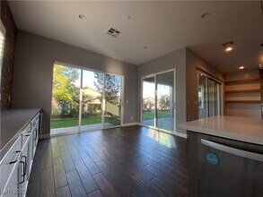 3120 Pavilio Dr in Henderson, NV - Building Photo - Building Photo