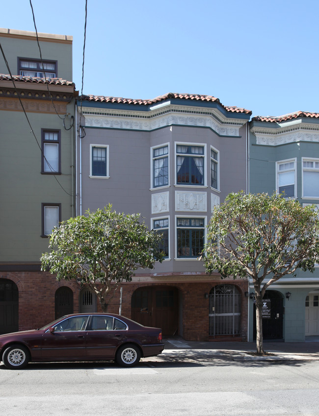 1549 Filbert St in San Francisco, CA - Building Photo - Building Photo