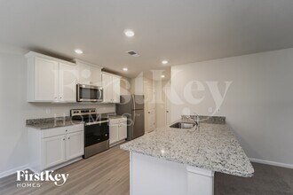 5221 Wolfridge Ave in Charlotte, NC - Building Photo - Building Photo