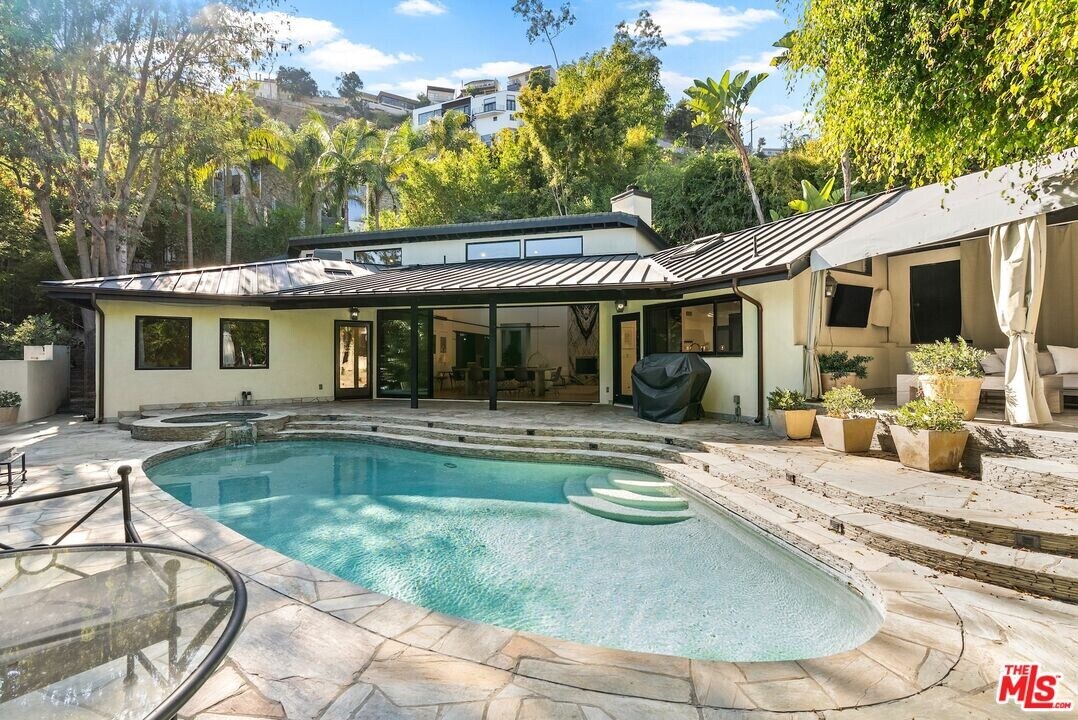 1615 Marmont Ave in Los Angeles, CA - Building Photo