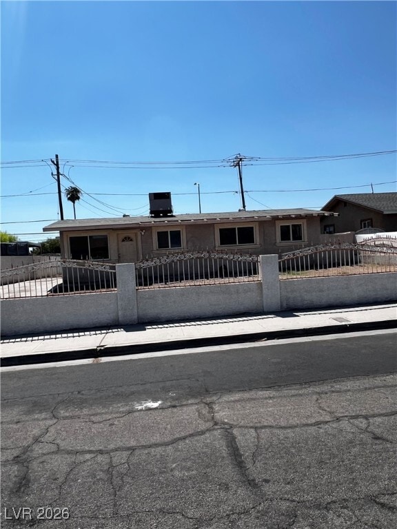 2624 E Brady Ave in Las Vegas, NV - Building Photo - Building Photo
