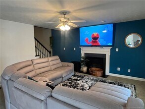 129 Barkley Ct in Raeford, NC - Building Photo - Building Photo