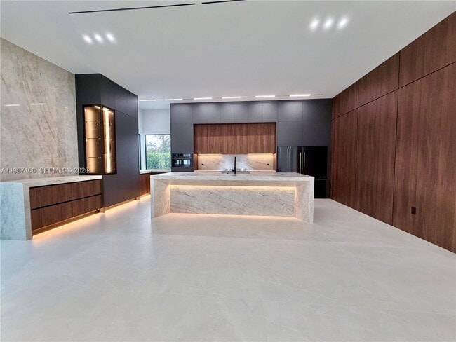 19880 SW 134th Ave in Miami, FL - Building Photo - Building Photo