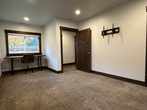 1047 Columbia Ave in Whitefish, MT - Building Photo - Building Photo