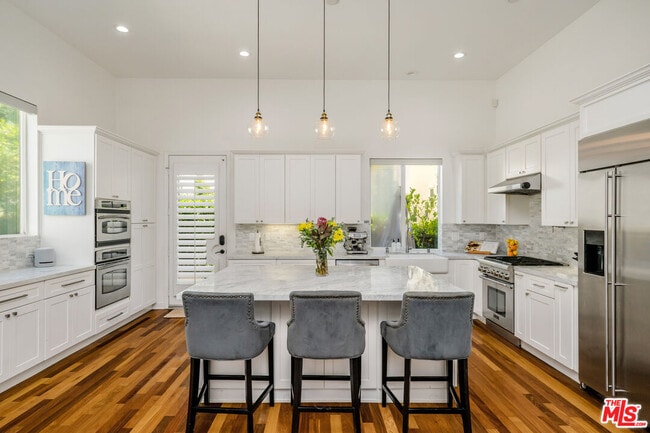 property at 5734 S Celedon Creek