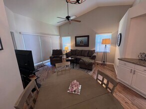 12061 Summergate Cir in Ft. Myers, FL - Building Photo - Building Photo