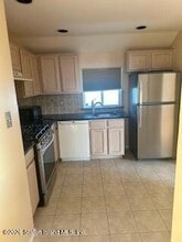 231 Gervil St in Staten Island, NY - Building Photo - Building Photo
