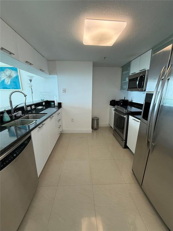 property at 1800 N Bayshore Dr