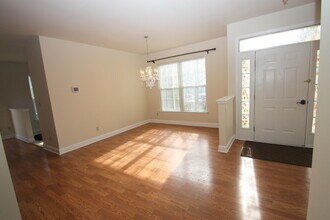 86 Banyan Blvd in Holmdel, NJ - Building Photo - Building Photo