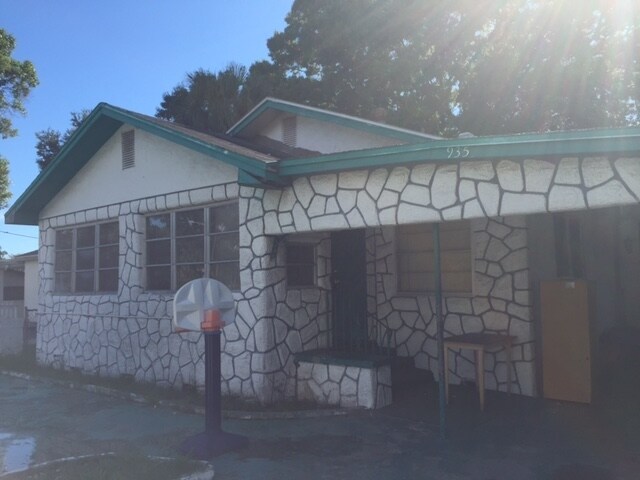 St Petersburg Triplex in St. Petersburg, FL - Building Photo