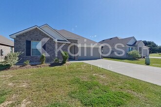 203 SANTIAGO COURT in Lafayette, LA - Building Photo - Building Photo