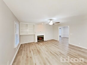 730 Brushy Ridge Dr in La Vergne, TN - Foto de edificio - Building Photo