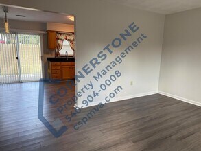 1105 Lakeview Pl in Hollins, VA - Building Photo - Building Photo