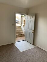 2190 N Susquehanna Trl, Unit 1 in York, PA - Building Photo
