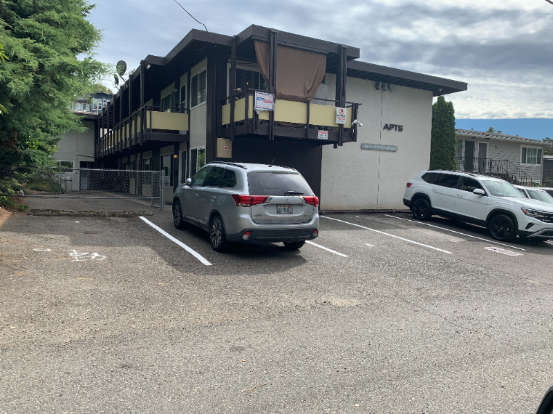 918 Glennwood Ave NE-Unit -4 in Renton, WA - Building Photo