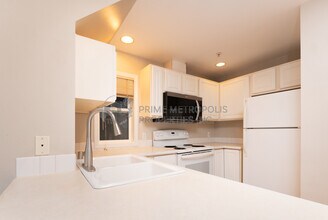 2014 E Denny Way in Seattle, WA - Building Photo - Building Photo