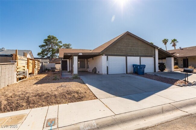 7115 Kenwood St in Las Vegas, NV - Building Photo - Building Photo