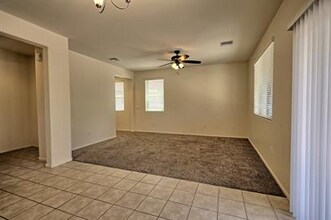 721 W Calle Ocarina in Sahuarita, AZ - Building Photo - Building Photo