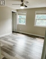 99 Walmer Gardens in London, ON - Building Photo