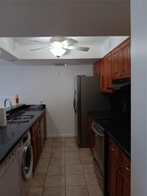 11209 NW 15th Pl in Pembroke Pines, FL - Building Photo - Building Photo