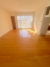 1255 N Mansfield Ave in Los Angeles, CA - Building Photo - Building Photo