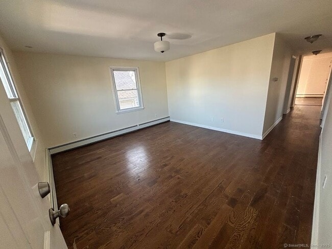 196 Goddard Ave in Bridgeport, CT - Building Photo - Building Photo