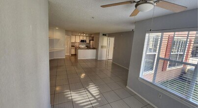 2207 Antigua Pl in Kissimmee, FL - Foto de edificio - Building Photo