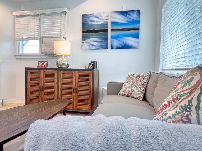 301 Broadway St in Venice, CA - Building Photo - Building Photo