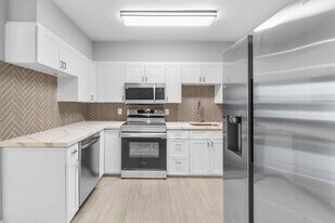 3048 N Dixie Hwy in Boca Raton, FL - Building Photo