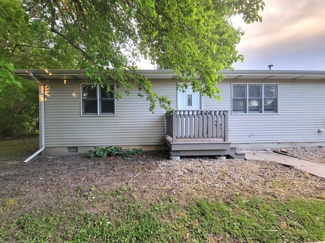 property at 208 Nebraska St