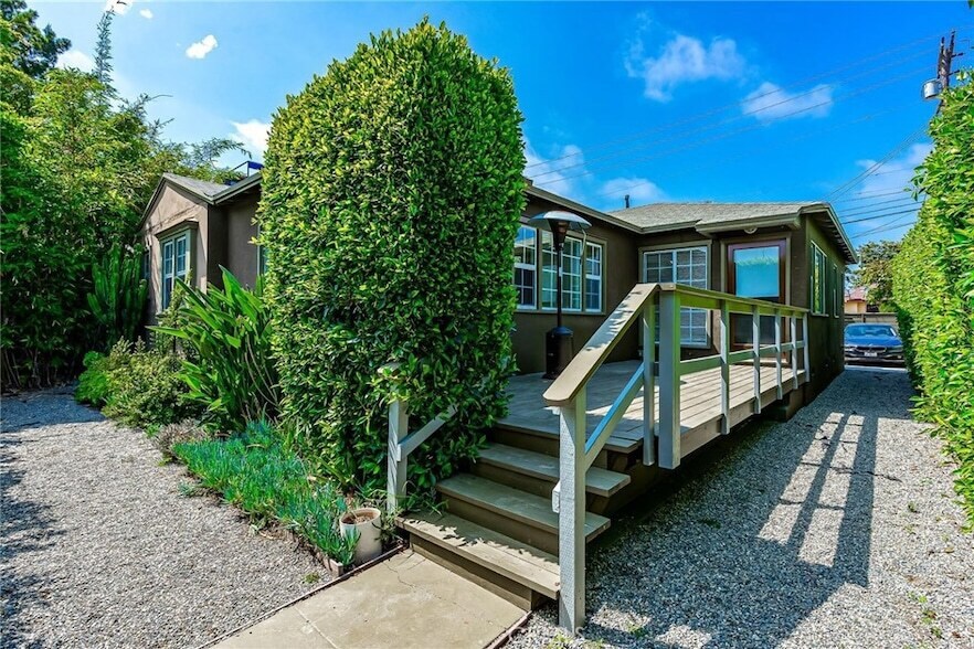 313 Venice Way in Venice, CA - Building Photo