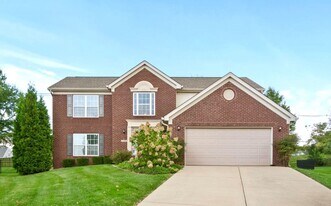 17400 Stallion Way in Louisville, KY - Building Photo