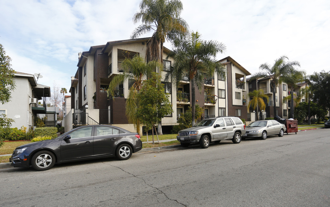 Vinecrest Apartments in Glendale, CA - Foto de edificio