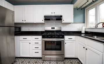 109 Arbor Dr in Providence, RI - Building Photo - Building Photo