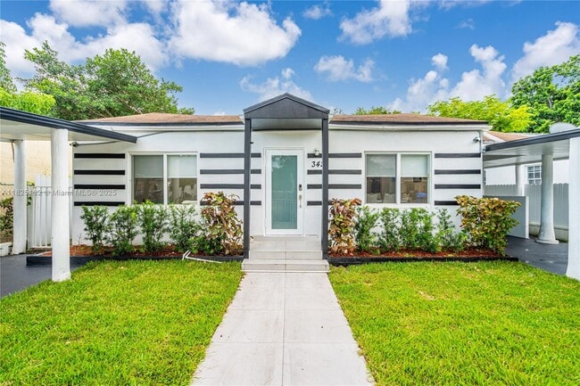 342 NW 46th St in Miami, FL - Building Photo - Building Photo