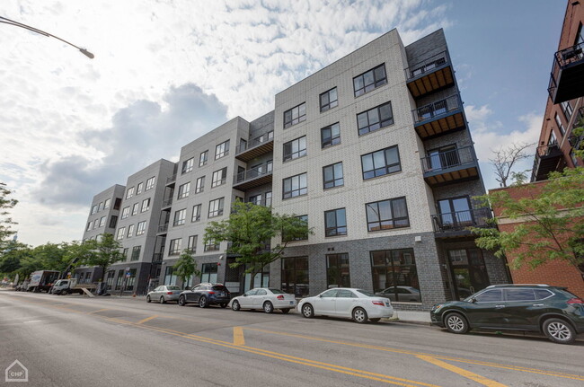 property at 2127 W Madison St