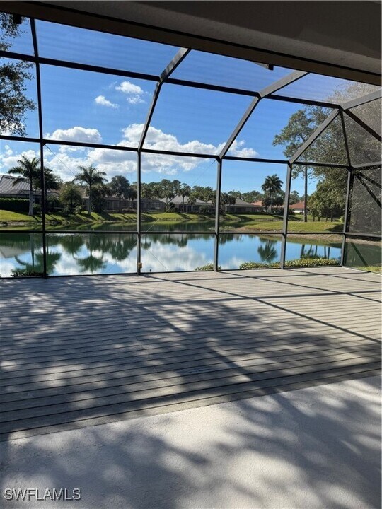 15890 Delasol Ln in Naples, FL - Building Photo