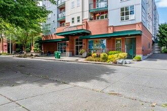 The Admiral in Seattle, WA - Foto de edificio - Building Photo